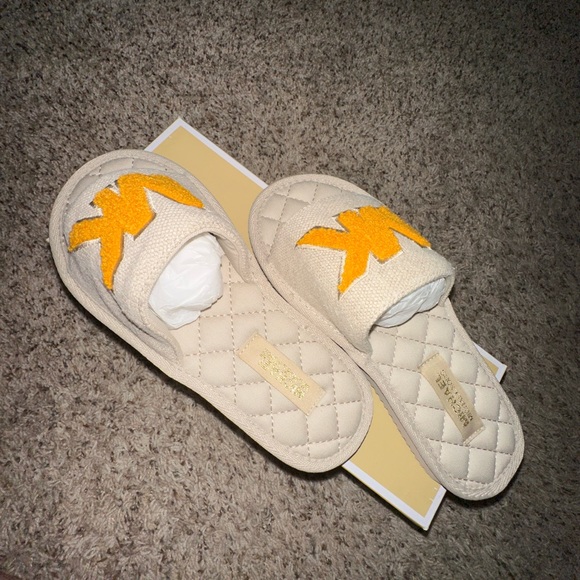 slides - Picture 3 of 3